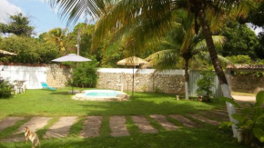 Casa de praia em condomínio exclusivo na Barra de Santo Antônio com piscina
